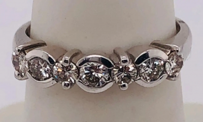 14 Karat White Gold Diamond Band Anniversary Bridal Ring 0 75 TDW