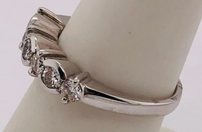 14 Karat White Gold Diamond Band Anniversary Bridal Ring 0 75 TDW