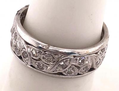 14 Karat White Gold Eternity Wedding Band or Fashion Ring 1 Carat TDW