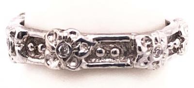 14 Karat White Gold Fashion Diamond Accent Band Ring 0 25 TDW