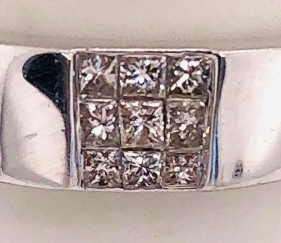 14 Karat White Gold Ring or Wedding Band with 9 Diamond Cluster