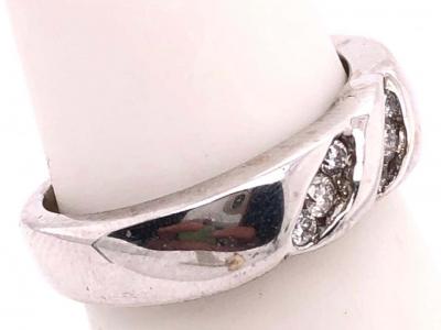 14 Karat White Gold with Diamonds Wedding Band Bridal Ring