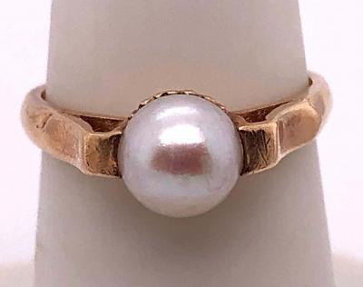 14 Karat Yellow Gold B F Pearl Ring