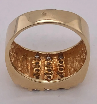 14 Karat Yellow Gold Cluster Ring with 15 Diamonds