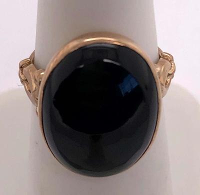 14 Karat Yellow Gold Contemporary Onyx Ring