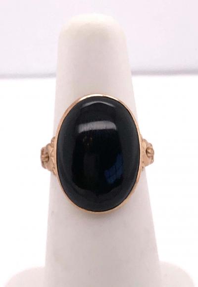 14 Karat Yellow Gold Contemporary Onyx Ring