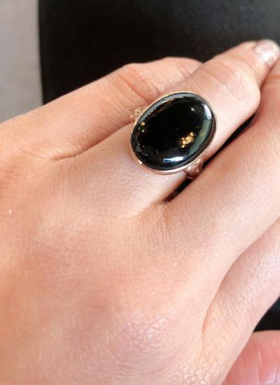 14 Karat Yellow Gold Contemporary Onyx Ring