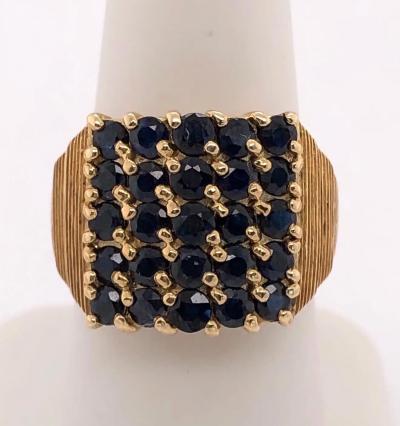 14 Karat Yellow Gold Contemporary Ring with Sapphire Cluster