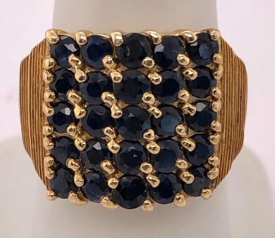 14 Karat Yellow Gold Contemporary Ring with Sapphire Cluster