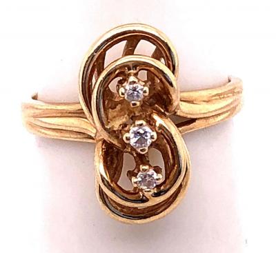 14 Karat Yellow Gold Fashion Ring with Three Round Diamonds