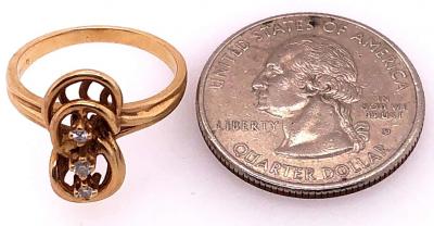 14 Karat Yellow Gold Fashion Ring with Three Round Diamonds
