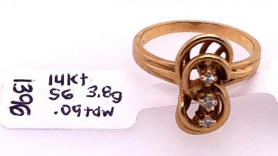 14 Karat Yellow Gold Fashion Ring with Three Round Diamonds