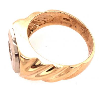 14 Karat Yellow Gold Fashion Ring with round Diamond