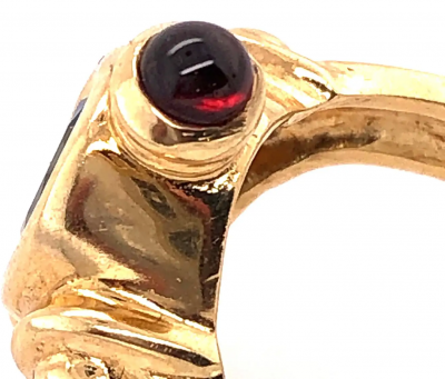 14 Karat Yellow Gold Free Form Ring with Stones