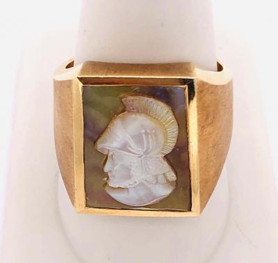 14 Karat Yellow Gold Mother of Pearl Cameo Contemporary Ring