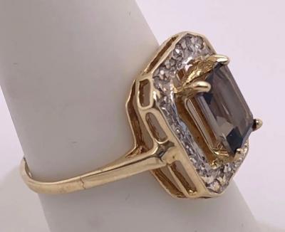 14 Karat Yellow Gold Ring Semi Precious Solitaire with Diamond Accents