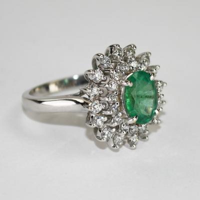 14K White Gold Emerald Diamond Ring 6g