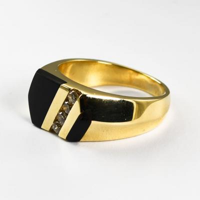 14K Yellow Gold Black Onyx Diamond Ring