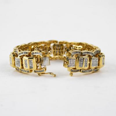 14K Yellow Gold Diamond Encrusted Bracelet 11ct