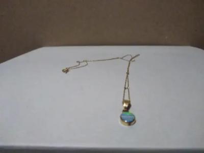 14k Gold Trace Necklace with Opal Pendant