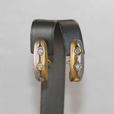 14k Two Tone 3 stone Diamond Hoop Earrings 0 60ctw