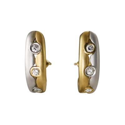 14k Two Tone 3 stone Diamond Hoop Earrings 0 60ctw