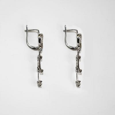 14k White Gold Diamond Dangle Earrings 7 2gr 50tdw
