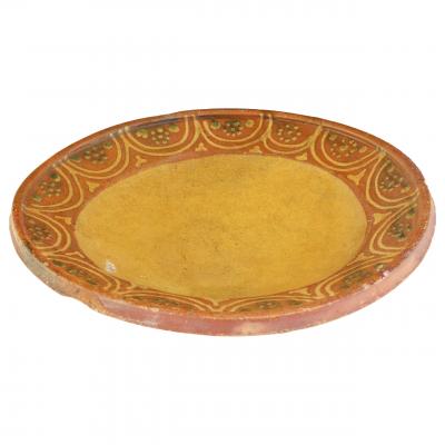 16th century Slibware fruit bowl
