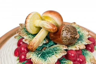 17 Piece Vintage Ceramic Mushroom and Berry Motif Crockery Set