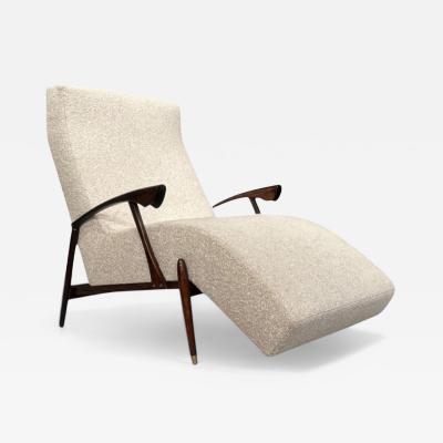  Liceu de Artes e Of cios Chaise Lounge in Beige Boucle Rosewood Att Liceu de Artes 1960s Lot 203A