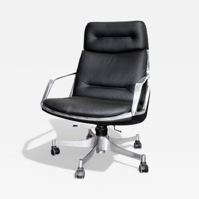 Jorge Zalszupin Brazilian Modern Tall Commander Swivel Chair Jorge Zalszupin 1973