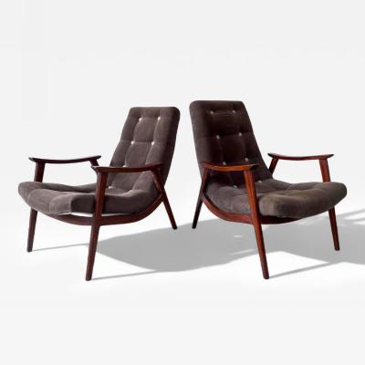  Gelli Ind stria de M veis Pair of Canoa Armchairs in Wood Fabric Gelli 1960s Lot 508