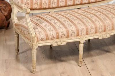 1790s Louis XVI Period French Painted Sofa with Oval Back and Carved Foliage