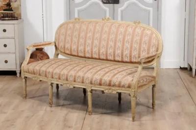 1790s Louis XVI Period French Painted Sofa with Oval Back and Carved Foliage