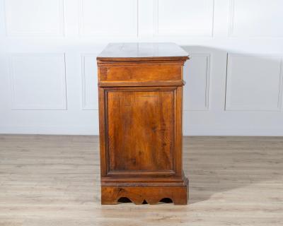 17th Century Central Italian Walnut Commode with Maple Inlay