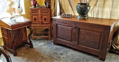 17th Century English Carved Oak Dowry Chest