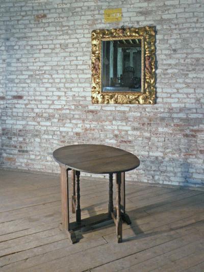 17th Century English Oak Oval Dropleaf Gateleg Table