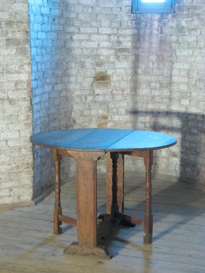 17th Century English Oak Oval Dropleaf Gateleg Table