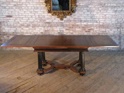 17th Century Inlaid Dutch Draw Leaf Table