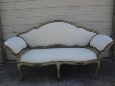 17th Century Venetian Painted and Parcel Gilt Gondola Sofa
