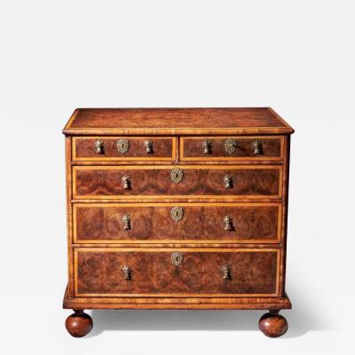 17th Century William and Mary Olive Oyster Chest of drawers Circa 1690 England