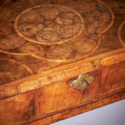 17th Century William and Mary Olive Oyster Lace Box Circa 1680 1700