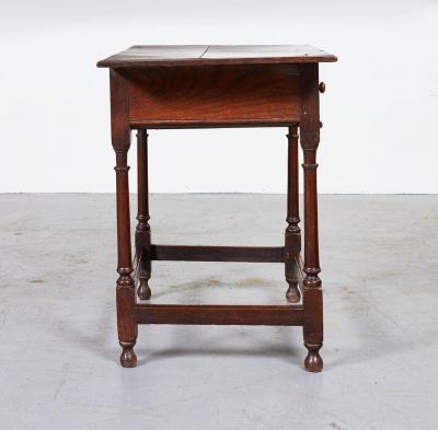 17th c English Oak Table