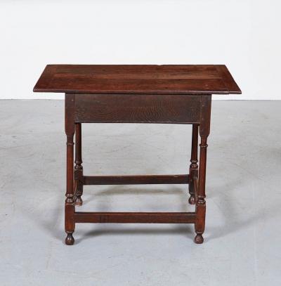 17th c English Oak Table