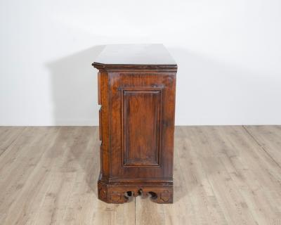 17th century Emilian Chest Of Drawers In Solid Walnut