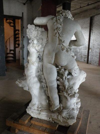 17th century Louis XIV Stone Sculpture of Playing Children