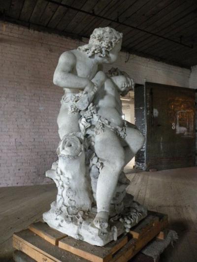 17th century Louis XIV Stone Sculpture of Playing Children