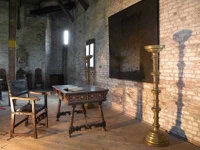 17th century Spanish Baroque Inlaid Walnut Desk or Center Table