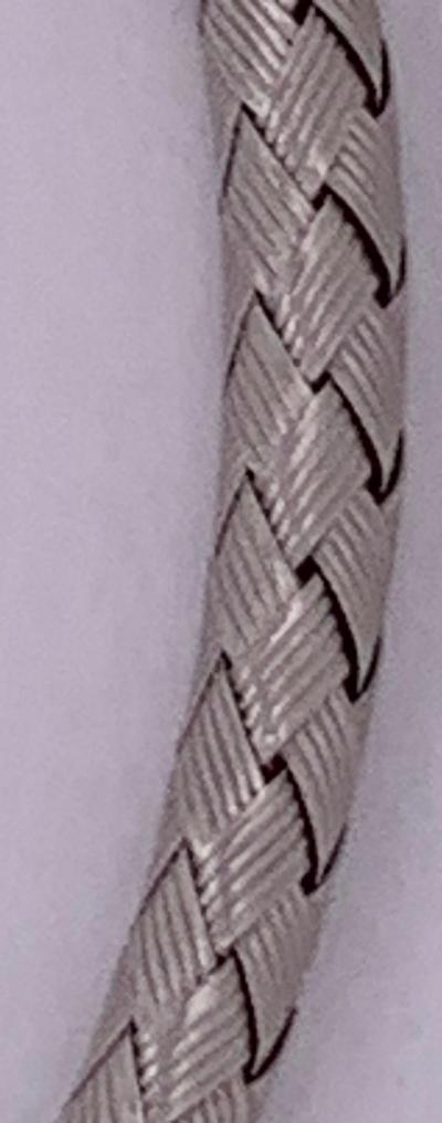 18 Karat White Gold Necklace with 1 00 Carat 8 4 Grams