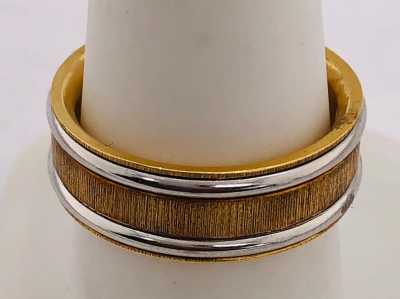 18 Karat Yellow Gold Platinum Ring Bridal or Wedding Band Ring